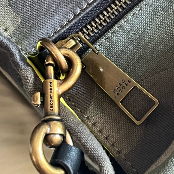 2S4HTT002H03 - Marc Jacobs The Camo Jacquard Medium Tote Bag - Picture 3 of 16